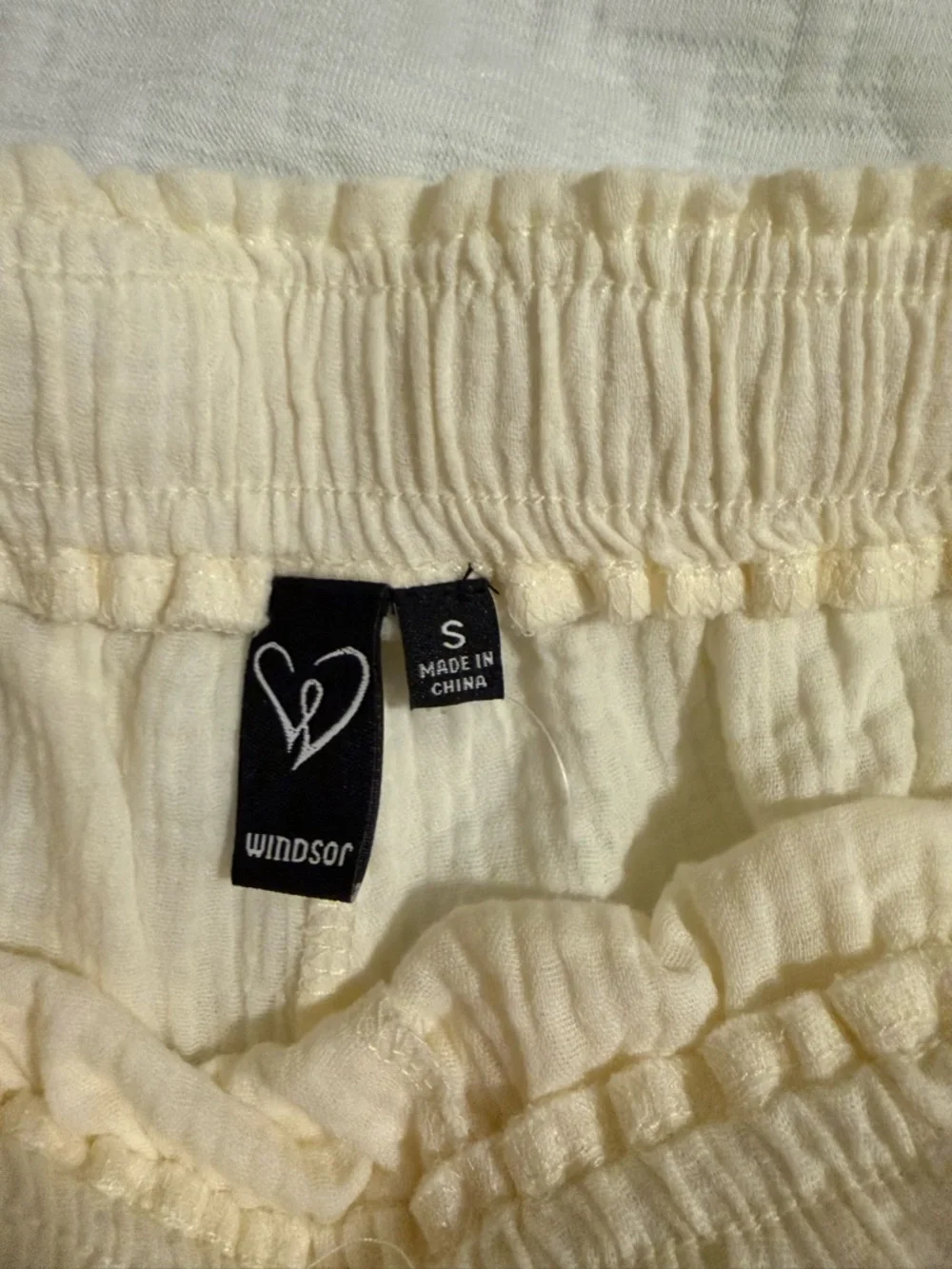 Windsor elastic ruffle